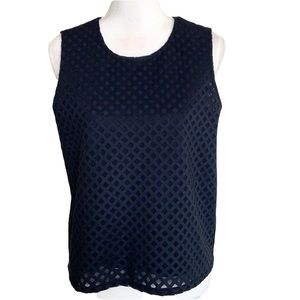 Banana Republic • Eyelet Button Back Top